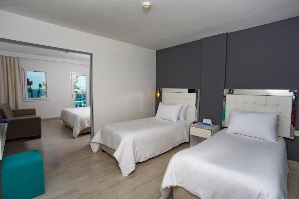 هتل له بلو کوش آداسی